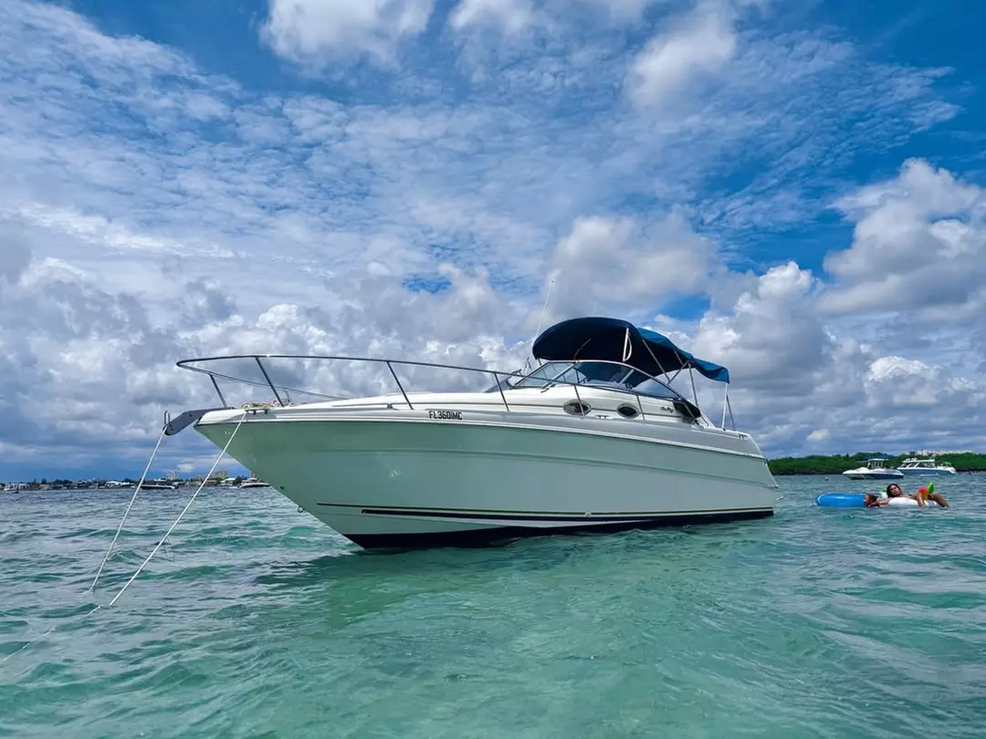 Private Yacht Tour – Miami Harbor & Coastline