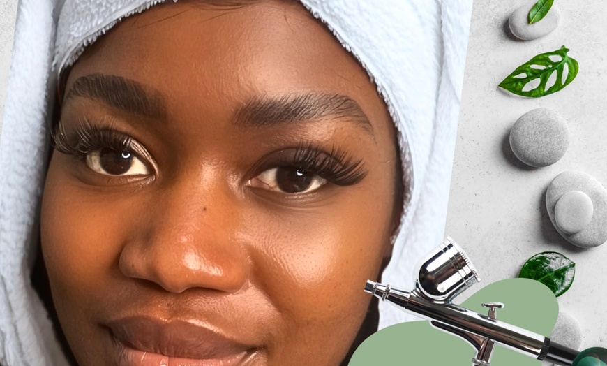 Image 5: Perfectly Sculpted Brows with Airbrushed Tinting 