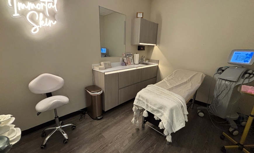 Image 3: Non-Invasive ThermaLift Skin-Tightening Facelift (Up To 89% Off)