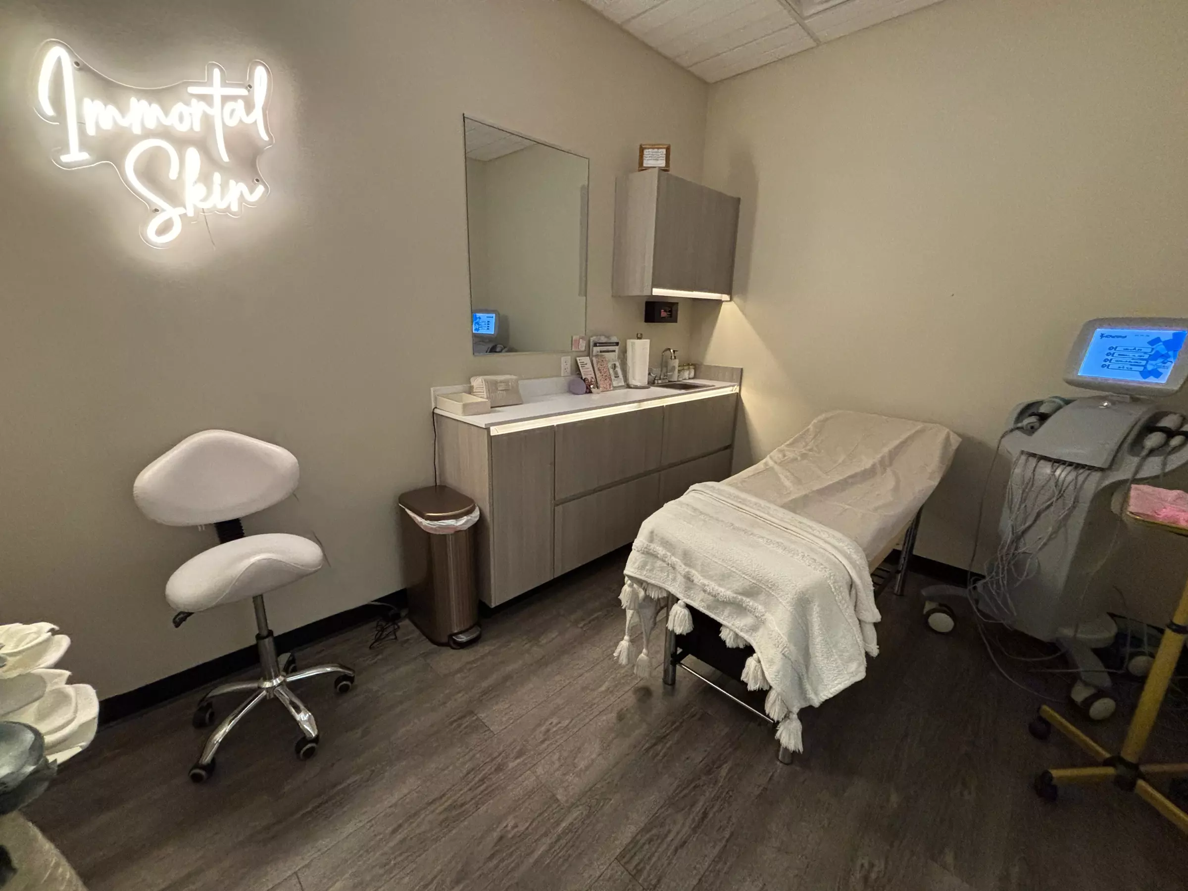 Shape Your Body with Two, Four, or Six Lipo Sculpt Laser Treatments at Immortal Skin Wellness (Up to 89% Off)