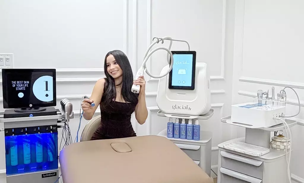 Advanced Clinical Facials & Corrective Skin Packages for Radiant Glow