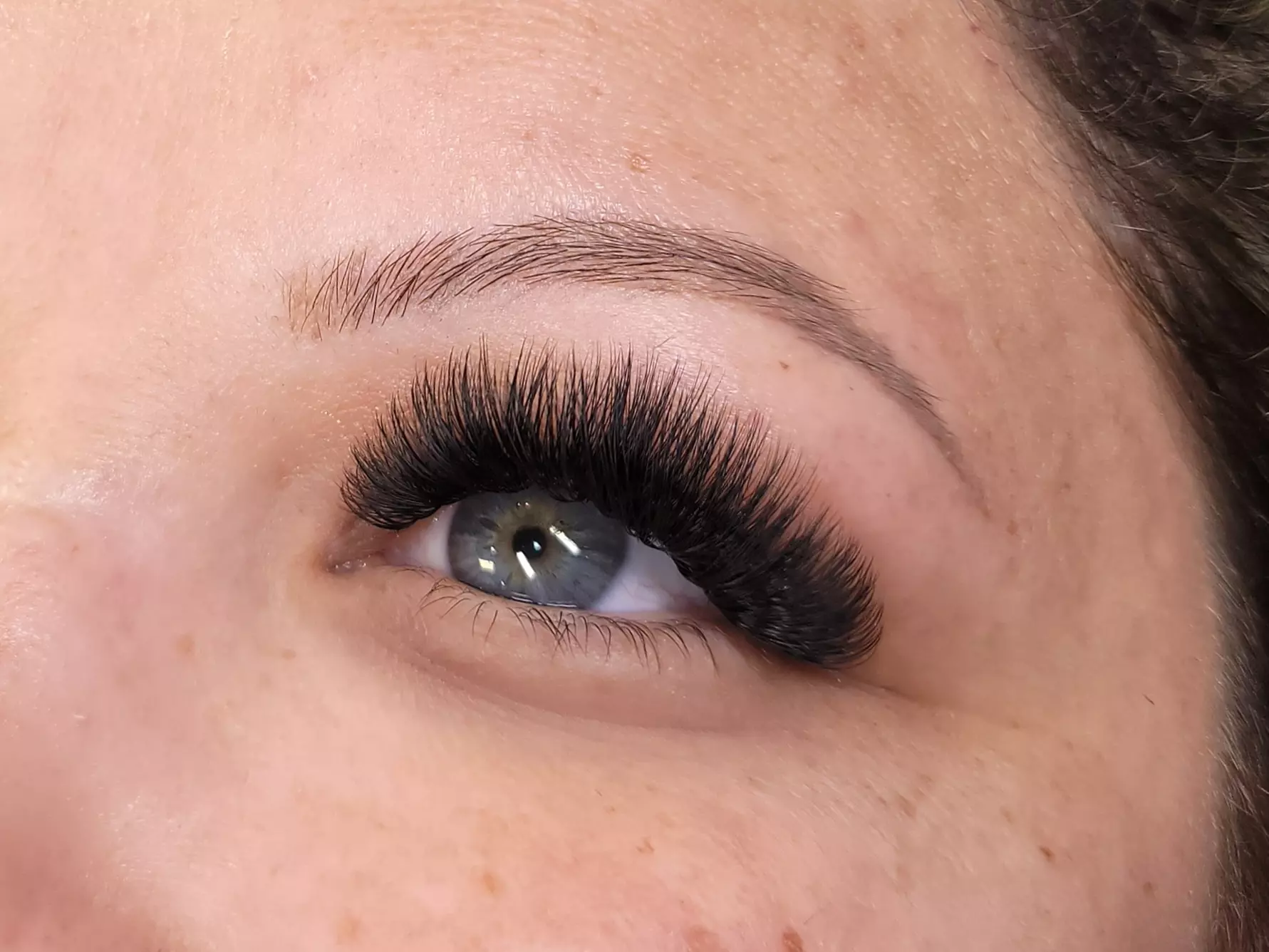  Get Eyelash Extensions For Timeless Elegance! 
