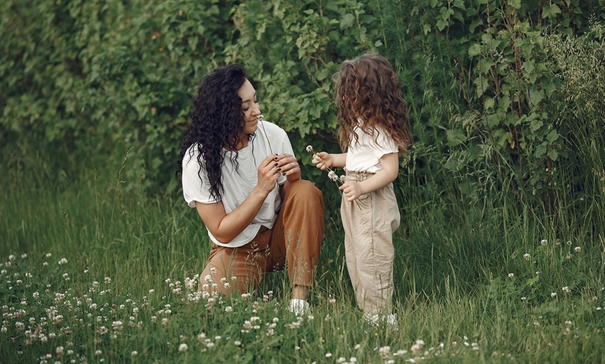 Image 7: Up to 85% Off on Seasonal Photography at Bubbles And Shake Newborn Photography