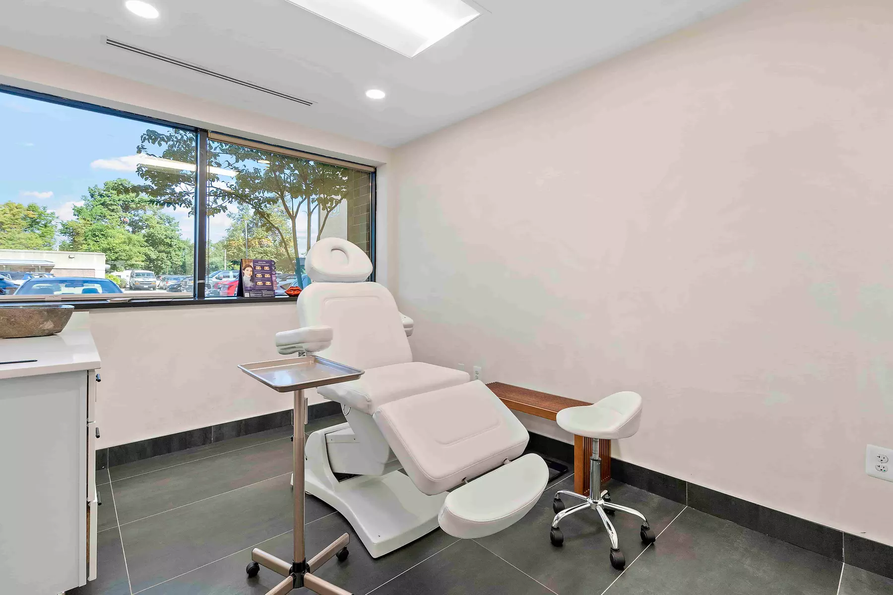 Laser Hair Removal for M, L, XL Areas and Full Body plus HydraFacial