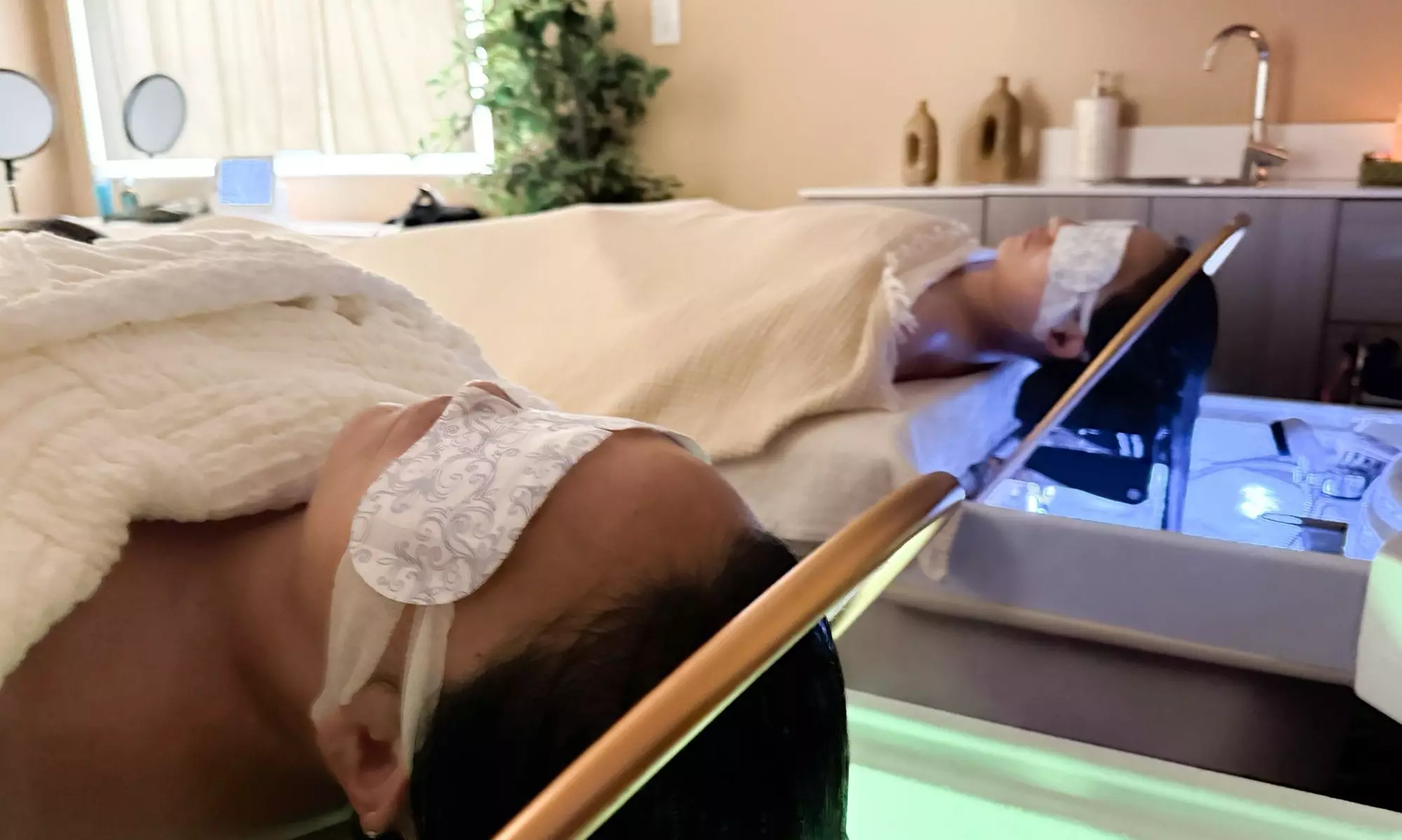 Quality Time Awaits: 1 or 2 60-Minute "Mommy & Me" Head Spa Sessions