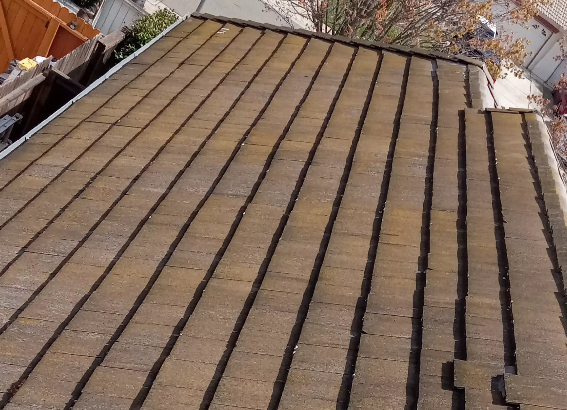 Experience Bear Clean Service's roof washing for homes up to 2100 sq ft with a fantastic offer of up to 34% off