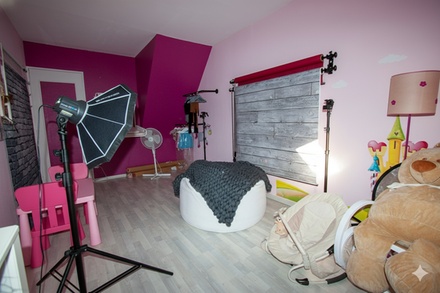 Séance photo en extérieur ou en studio (selon la météo) pour 1 à 2 personnes - Studios Photo 2