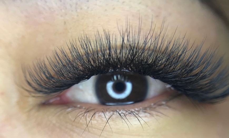 Image 1: Transform with Russian Classic / Hybrid Full Set Eyelash Extensions