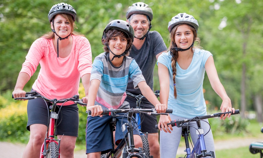 Image 1: Explore Staten Island with Two or Four Hour Bike Rental for One or Two
