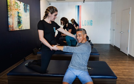 One 50-Minute One-on-One Stretch with Mobility Assessment - StretchLab Conroe Texas