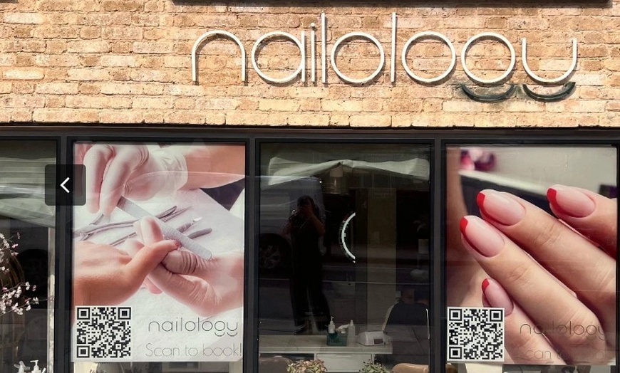 Image 5: Up to 50% Off on Eyelash Extensions at Mali Brow Art