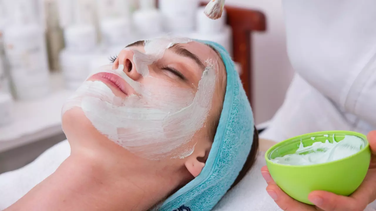 Up to 78% Off on Pampering Package at Salon Zoey