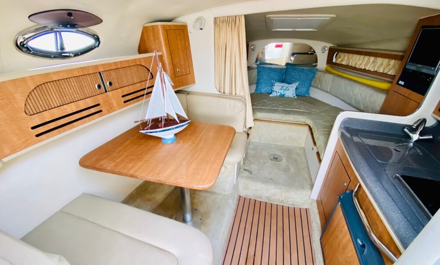 Image 2: Explore Miami's Waters with a 2  or 4 Hours Sea Ray 28'/31' or 32'/34' 