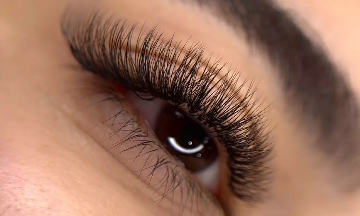 Extensiones de pestañas pelo a pelo efecto natural, rímel o volumen 3D