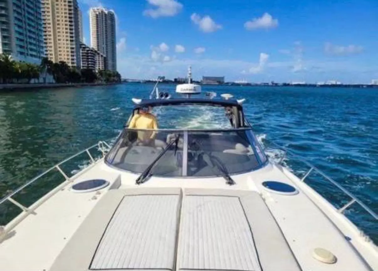 Bella Boats Yacht Charter – Miami Bay Area Cruises