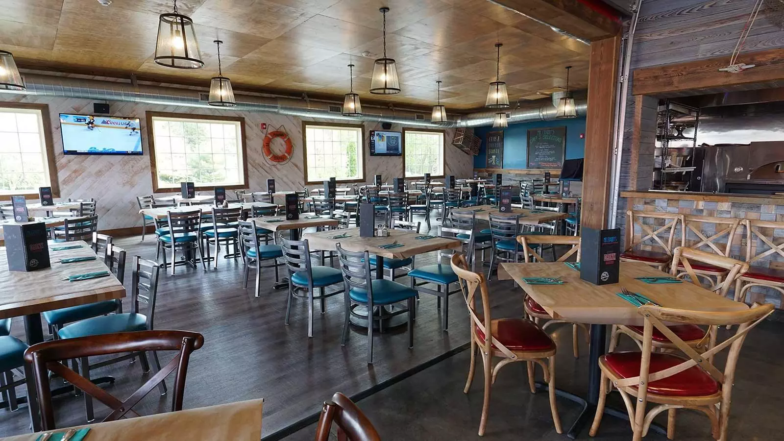 Up to 30% Off on Catering at Mr Crabby’s Seafood House and Sports Bar - Primary Image