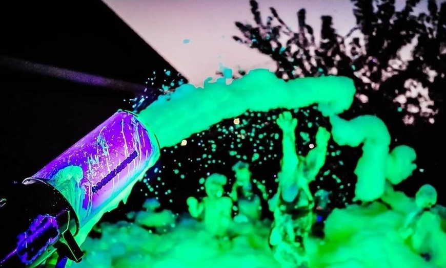 Image 4: Foam Party Bash Specials – One or Two Hours of Bubbly Fun for Kids
