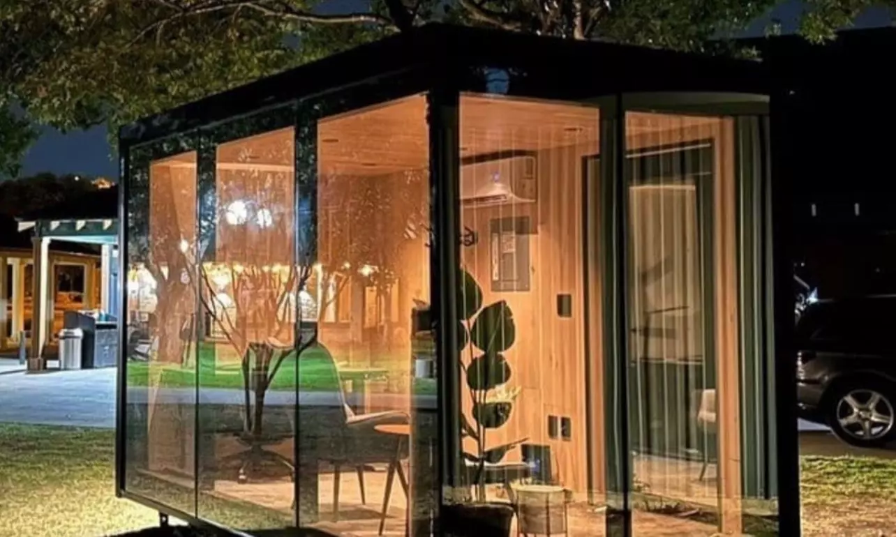 Relax with a 50 or 80 Minute Swedish Massage Experience