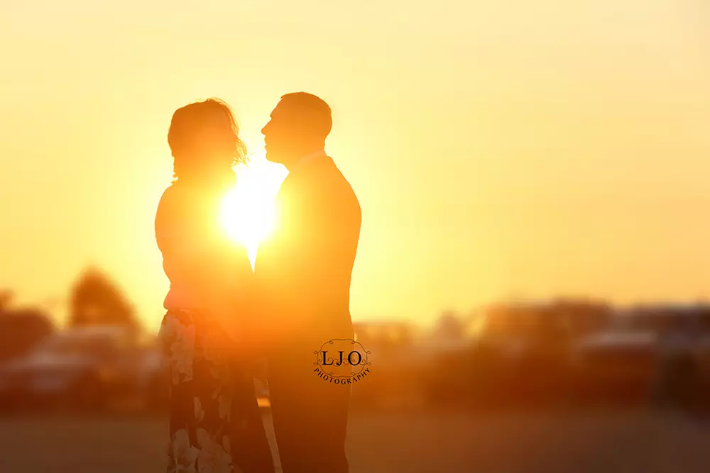 60-minute on-location photo shoot with edited disc included
