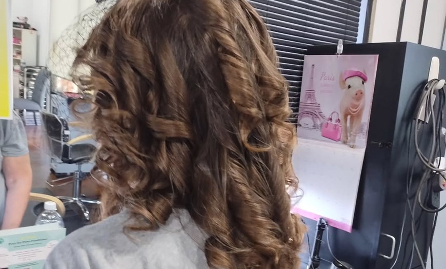 Image 6: Get Haircut, Condition, Blowdry with Style, Condition, or Color