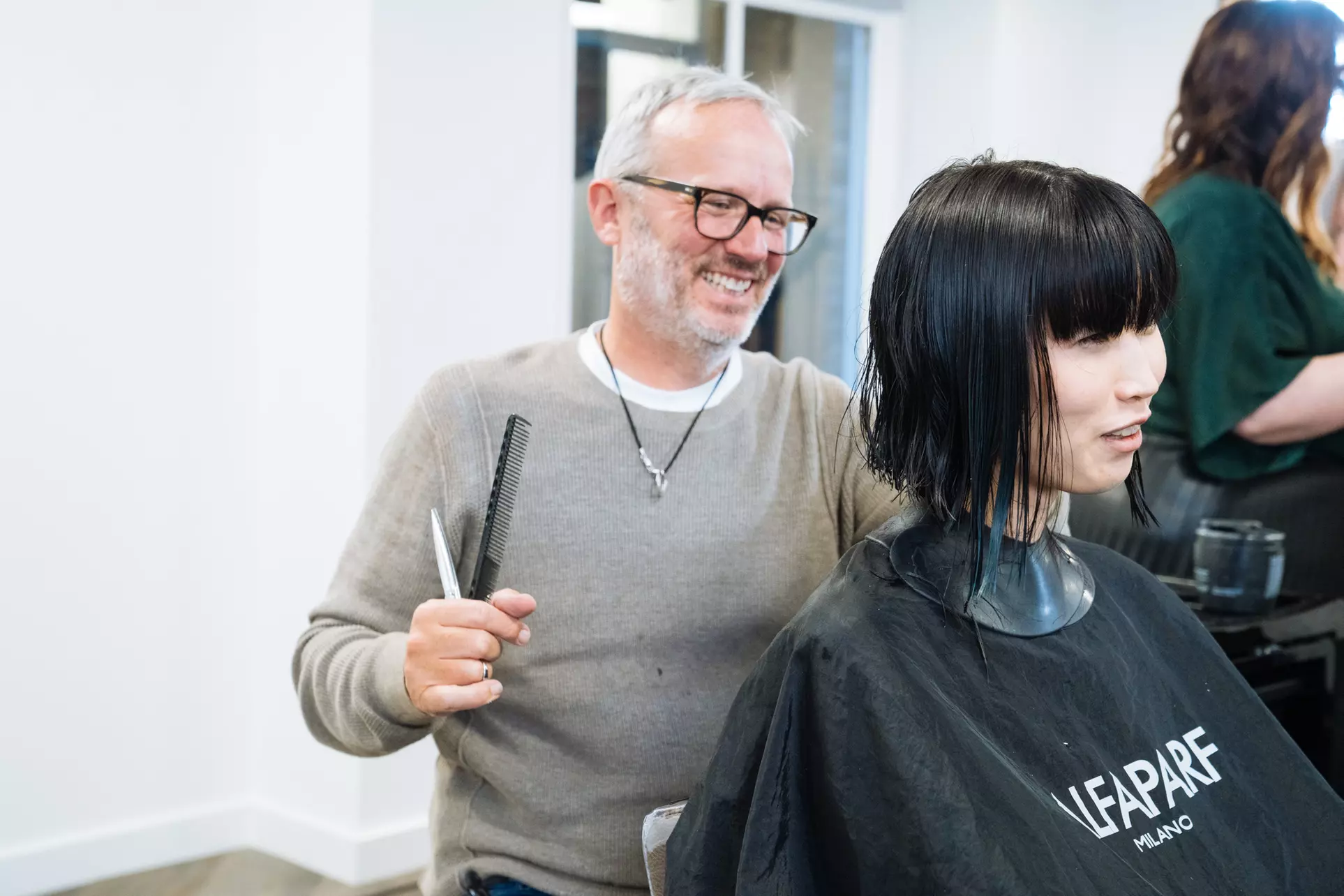 Transform Your Look with Award-Winning Haircut Options