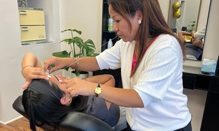 One Eyebrow Tinting Session - Unique Threading And Waxing Salon