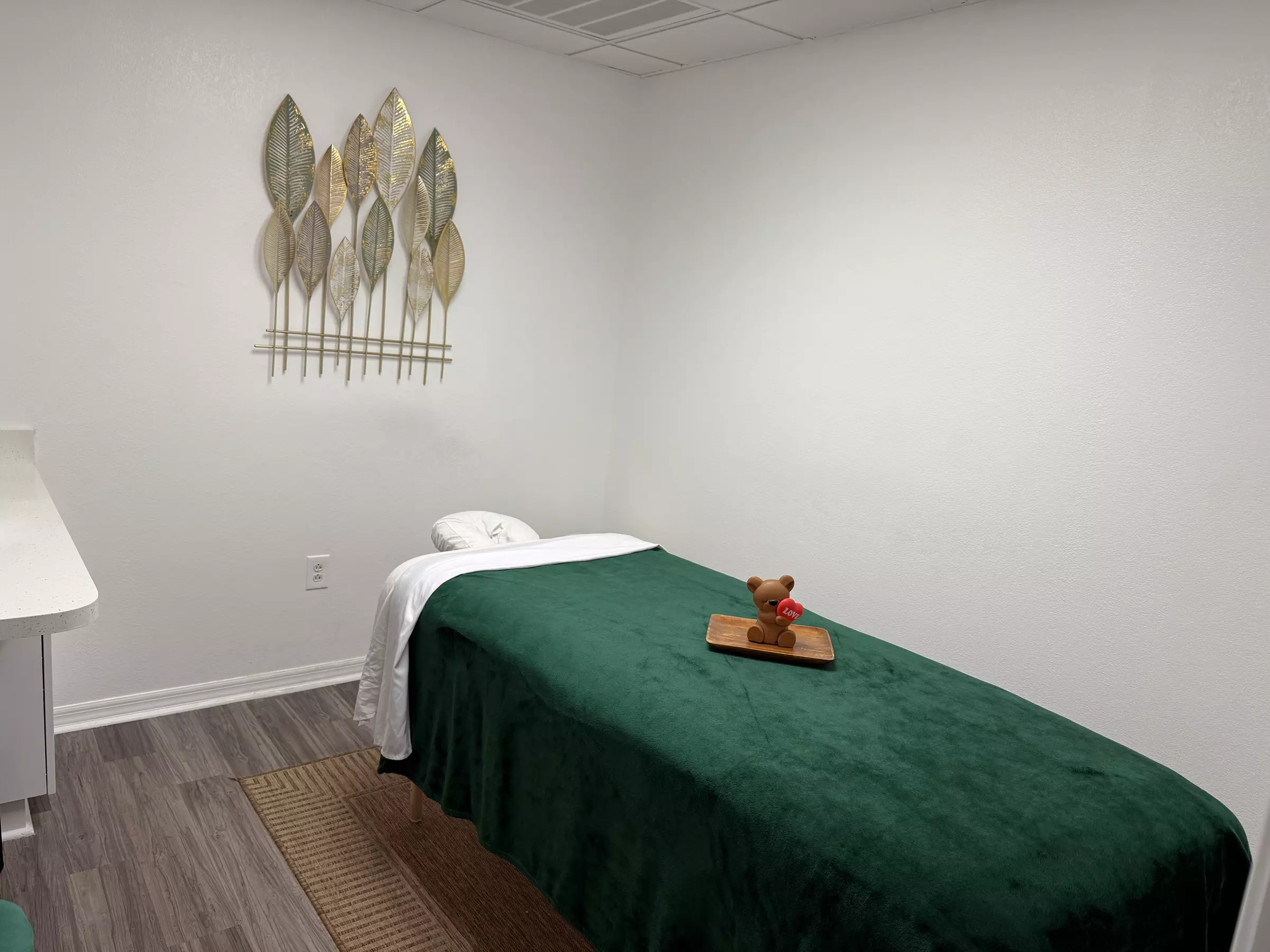 60-Minute or 90-Minute Facial or 2-Hour Massage Combo Packages