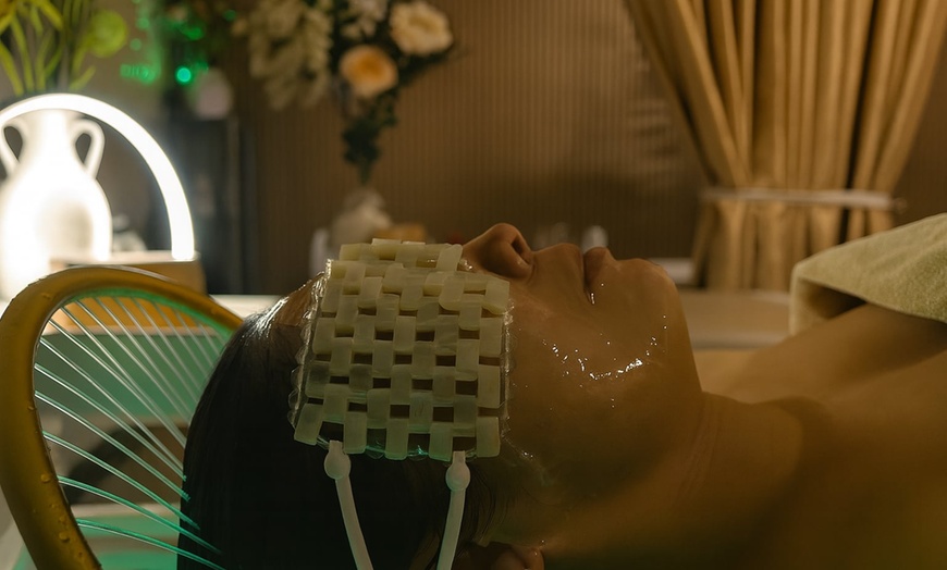 Image 5: Escape & Rejuvenate: 65, 90, or 120-Minute Blissful Head Spa Packages