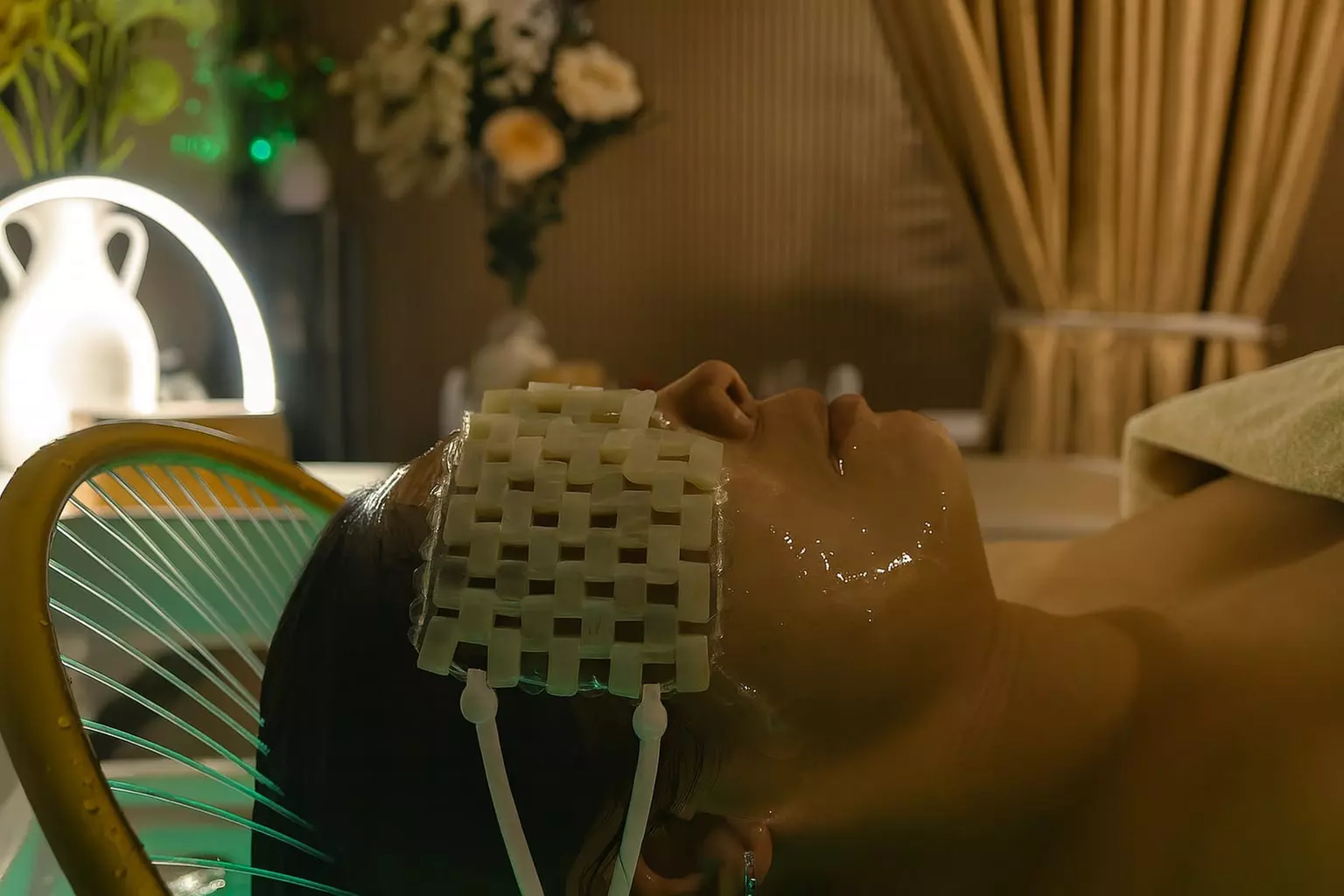 Escape & Rejuvenate: 65, 90, or 120-Minute Blissful Head Spa Packages