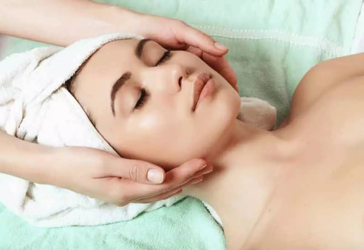Oxygen Glow Ritual lub peeling kawitacyjny z mezoterapią i infuzją