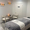 Image 2: 60–90 Min Couples Massage with Foot, Hot Stones & Essential Oils