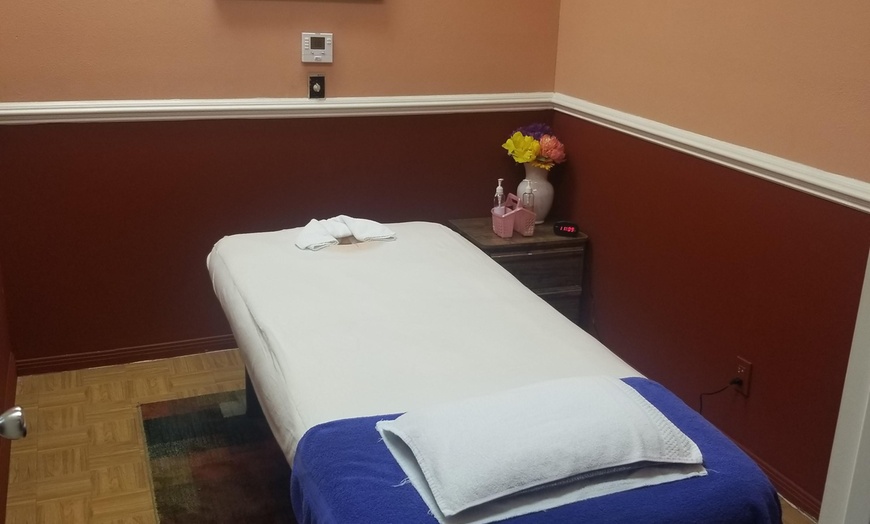 Image 7: 60min Massage w Hot Stones and Cupping or Couple's Massage