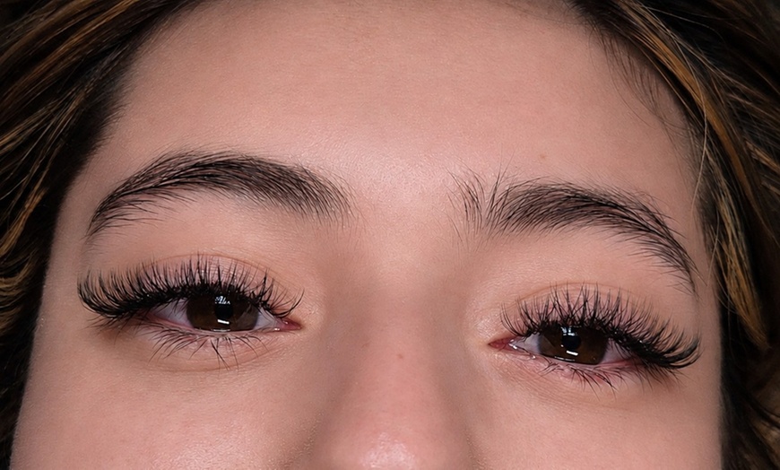 Image 4: Up to 42% Off on Eyelash Extensions at Lush Beauty By Luna