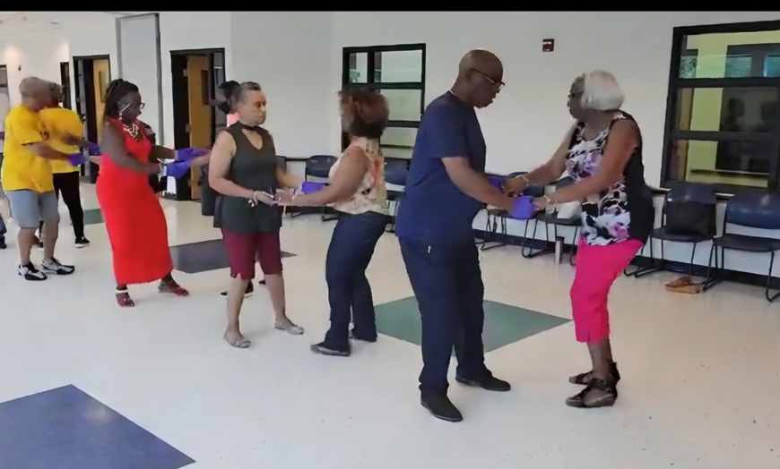 Image 2: Join Private Chicago Steppin Classes for Singles, Couples and Older