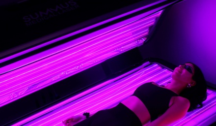 One Red Light Therapy + Leg Compression Therapy Session (45 Min) - FORMé Wellness