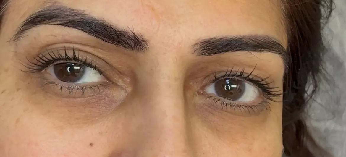 Elevate Your Look: Eyelash Lift with or without Tinting Sessions