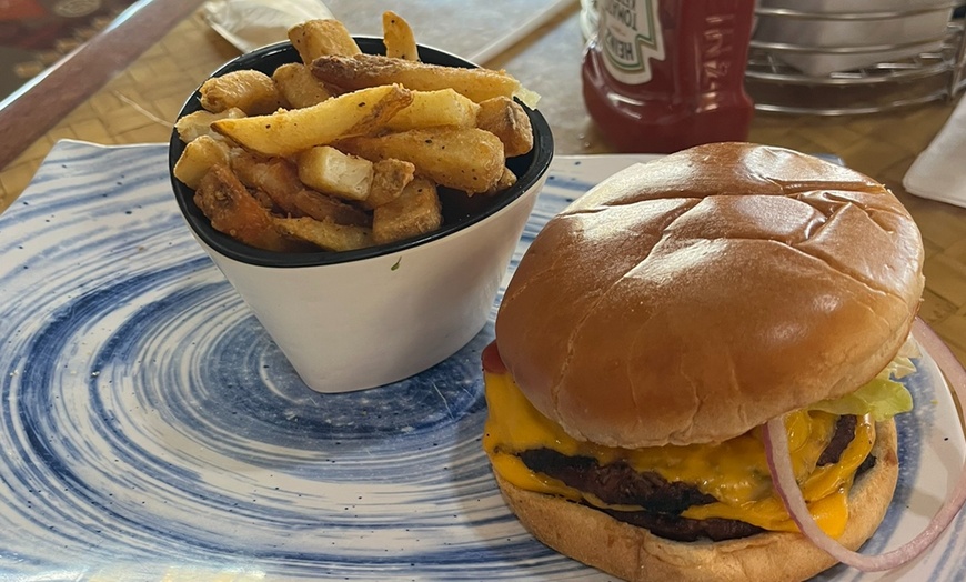 Image 17: Las Vegas to Laughlin - 8-Hour Riverside Refresh Day Tour