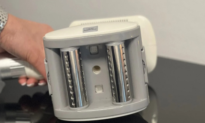 Image 3: Anti-Cellulite Behandlung & Körperformung – für straffe Haut