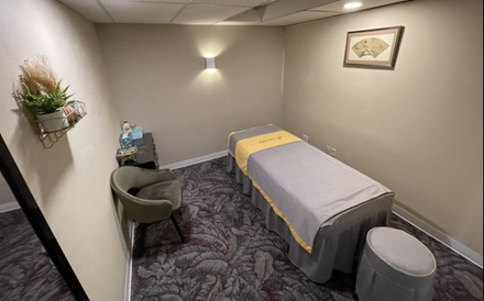 60 Minute Swedish Body Massage with Hot Stones - LuLu Pure Massage