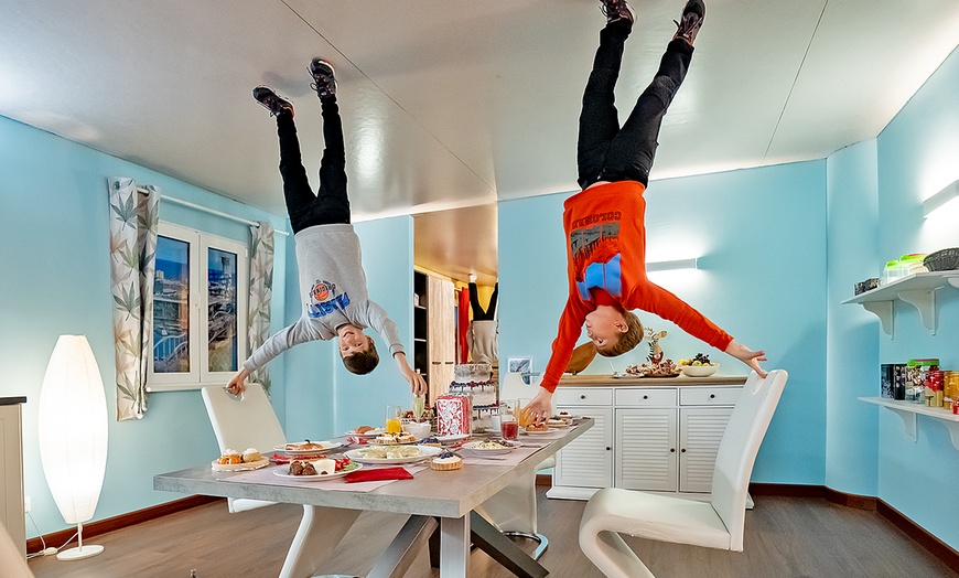 Image 13: ¡Explora lo imposible con una entrada al Museo de las Ilusiones!