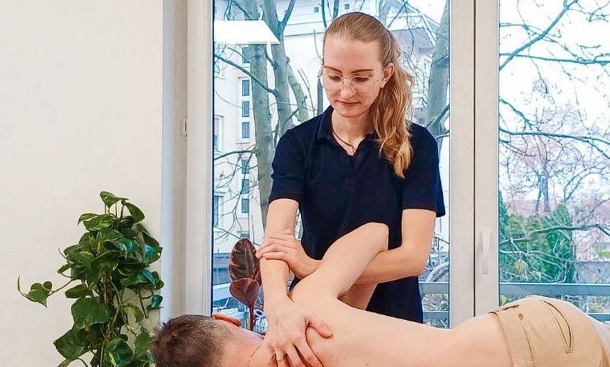 Image 5: Zdrowie i relaks: masaż, fizjoterapia lub ćwiczenia usprawniające