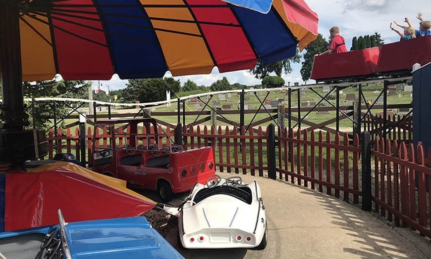 Image 3: Little Amerricka: Amusement Park, Classic Rides & Attractions