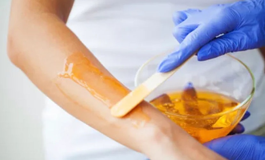 Image 5: Smooth & Beautiful with Full Waxing, Tinting, Threading & More