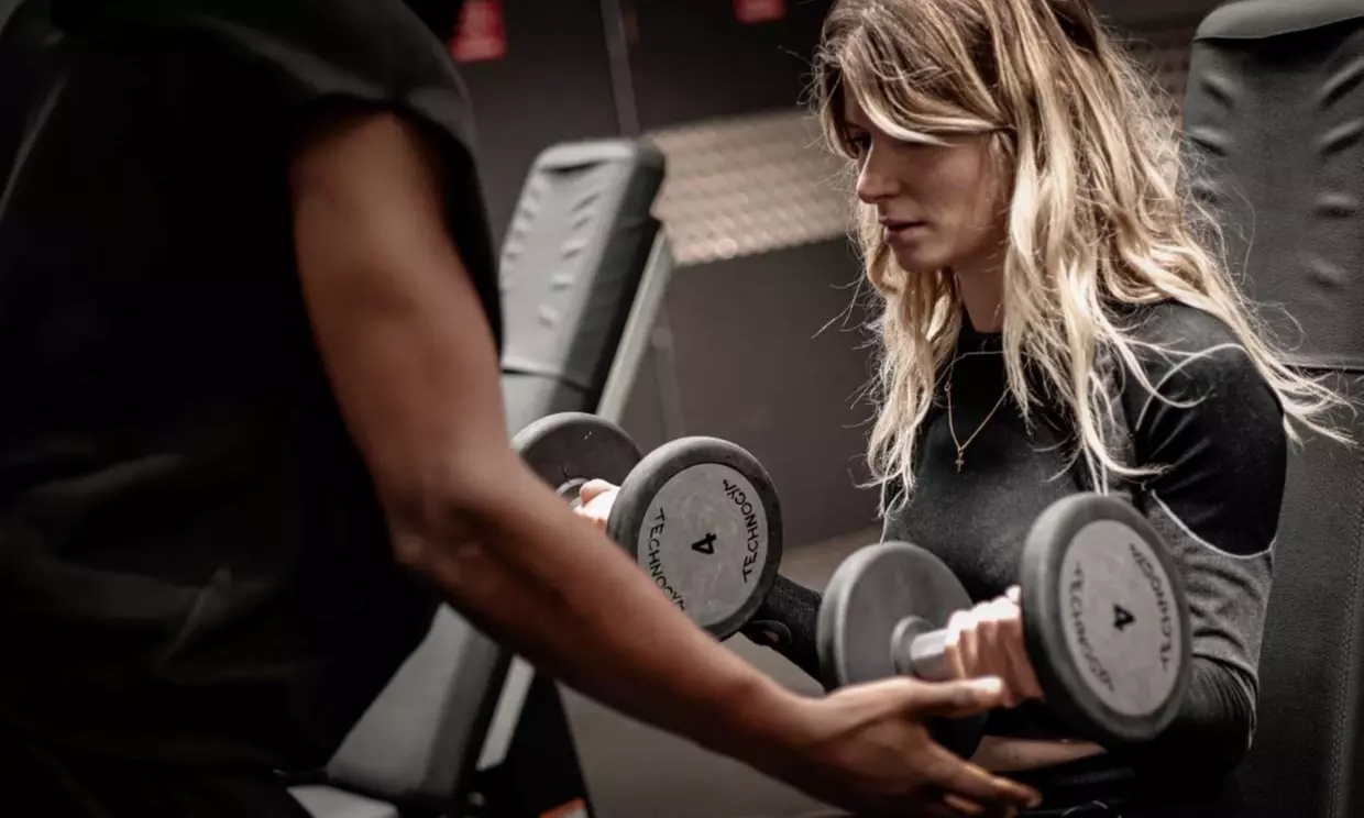 Défi de 12 semaines pour transformer votre corps, suivi ou choix premium en option avec Arnold Coaching - Primary Image