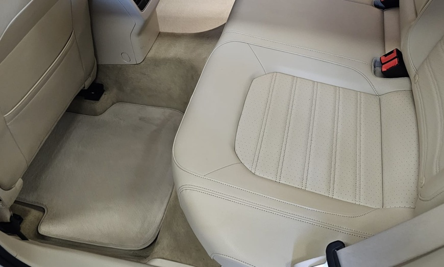 Image 5: Up to 60% Off on  at Auto Lane Detail