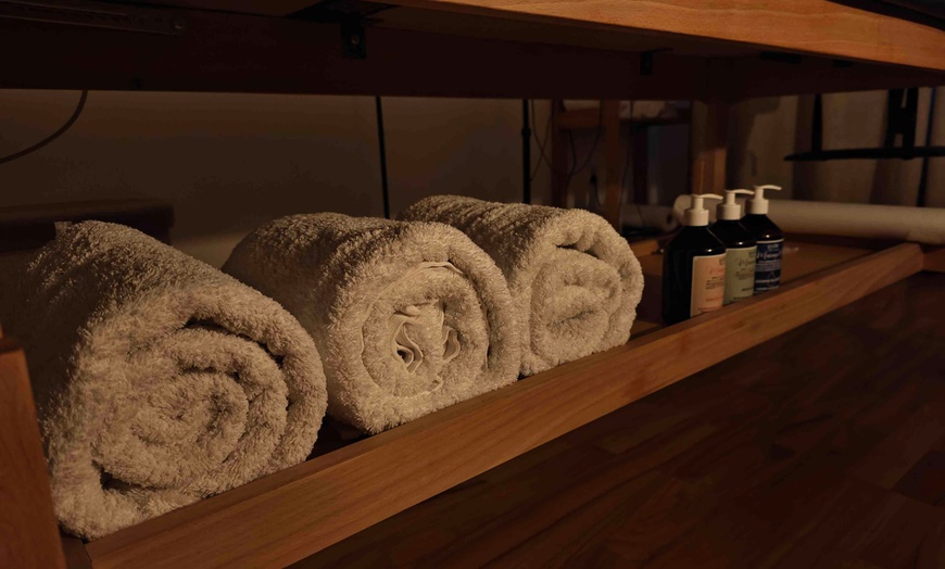 Image 5: Masaż klasyczny, relaksacyjny, gorącymi kamieniami, Kobido i więcej