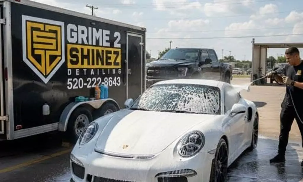 One Full Detail for Car, Midsize SUV/Crossover, or Van/Large SUV/Truck