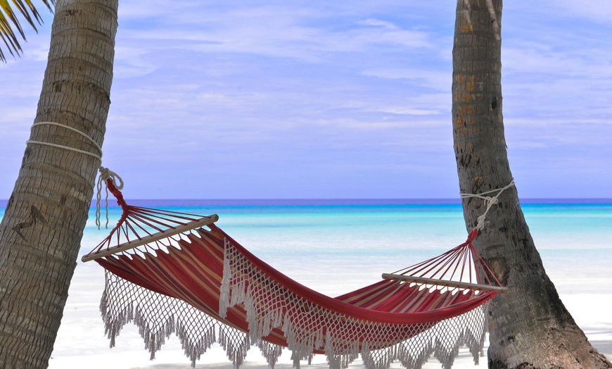 Image 2: Unwind with 90- or 120-Minute Relaxation Retreat