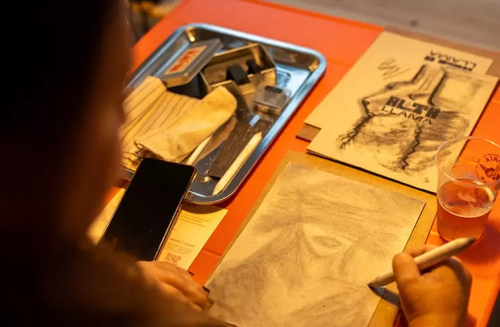 Taller creativo a elegir con bebida ilimitada para 1 o 2 personas