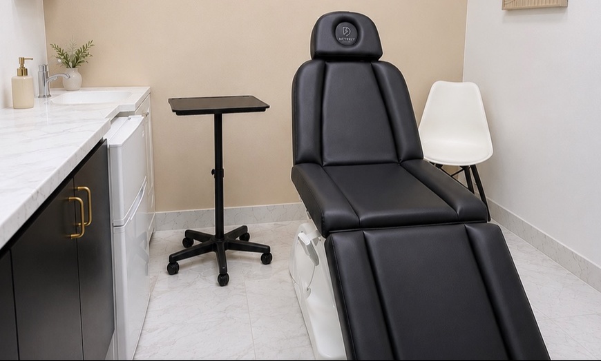 Image 4: Enhance Your Look: 20, 40 or 60 Units of Botox at Meybely Aesthetics